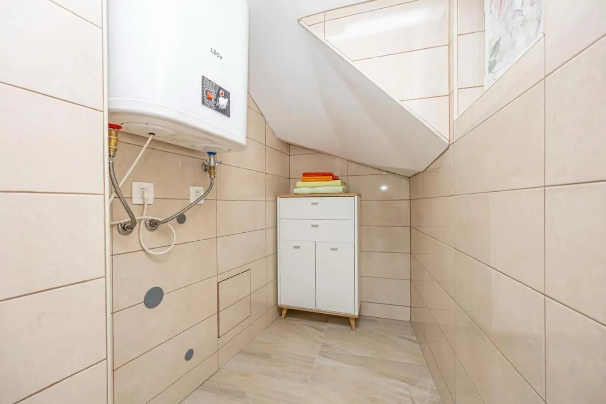 Apartmani Leo Centar Crikvenica 0*,