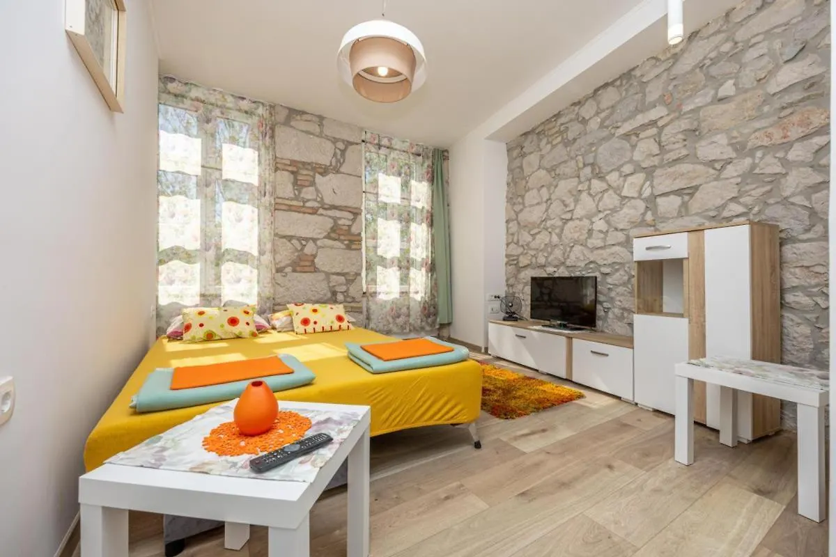 Apartmani Leo Centar Crikvenica 0*,